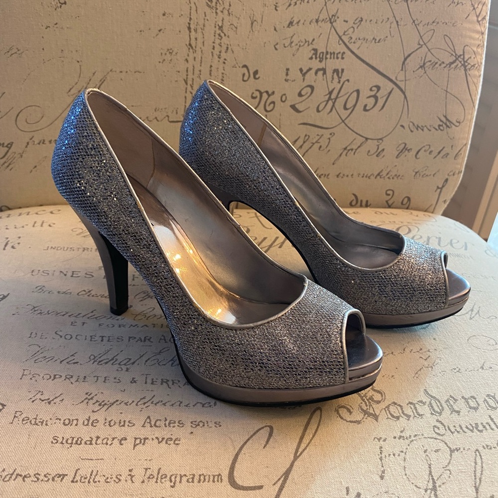 Nine West Silver Peep Toe Heels